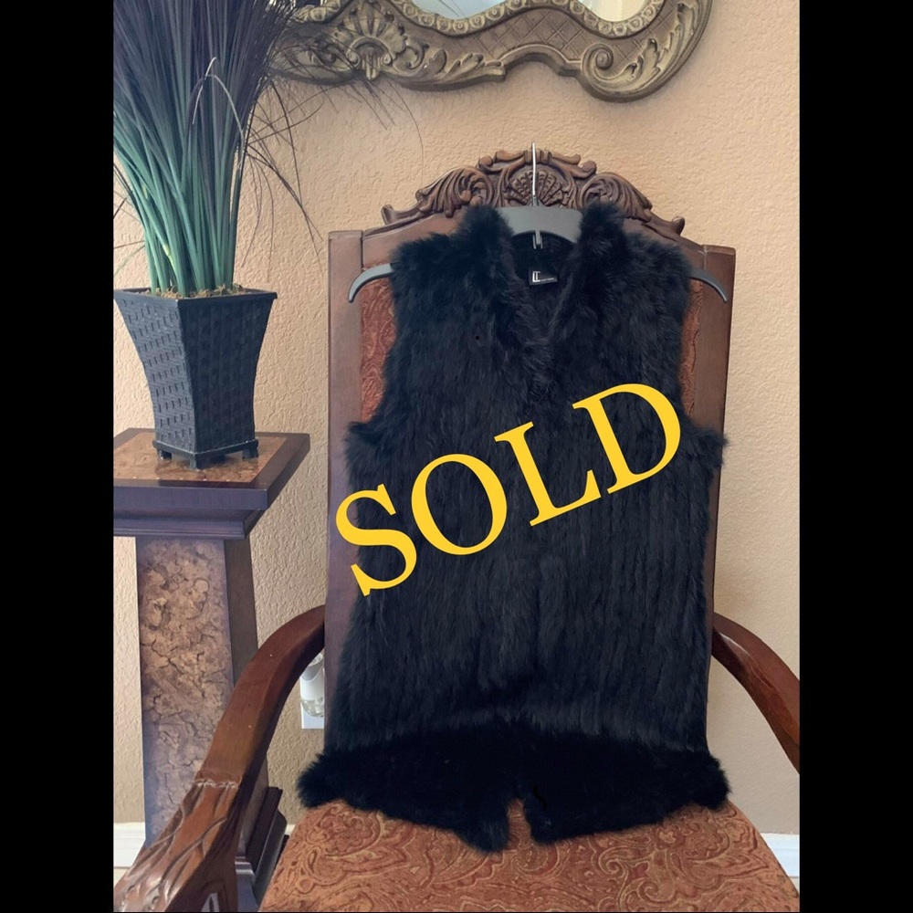 SOLD‼️Rabbit fur Vest.SOLD‼️